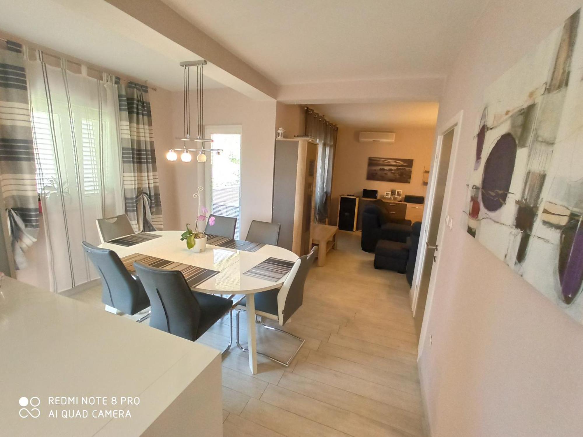 Apartment Roncevic *