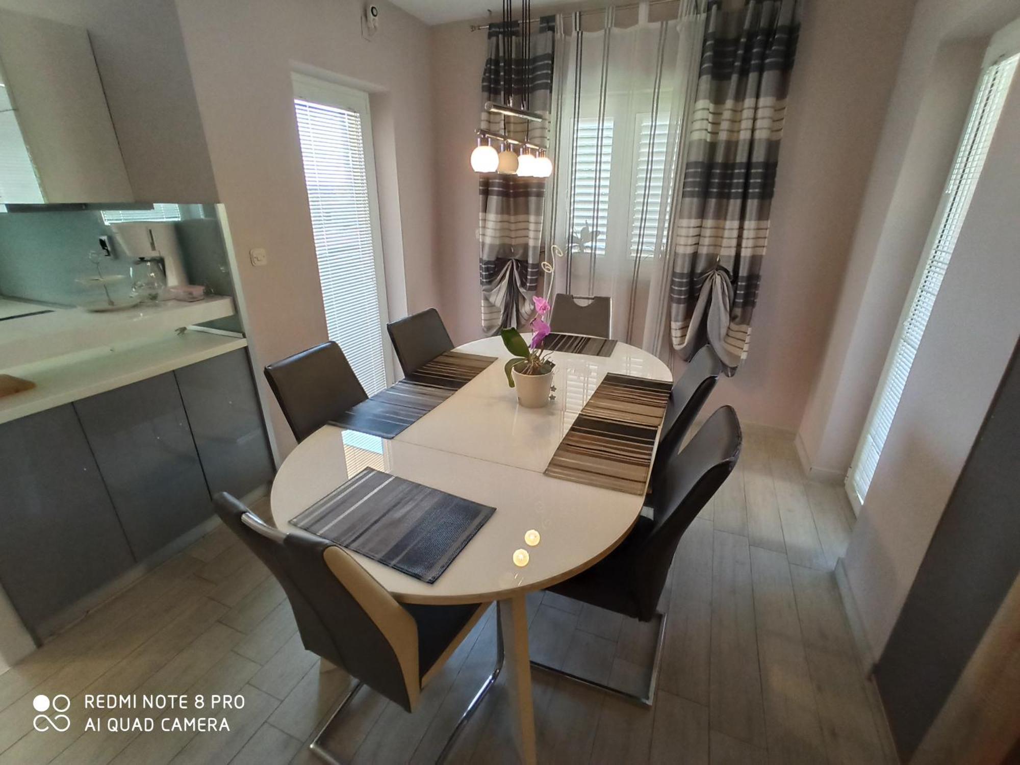 Apartment Roncevic