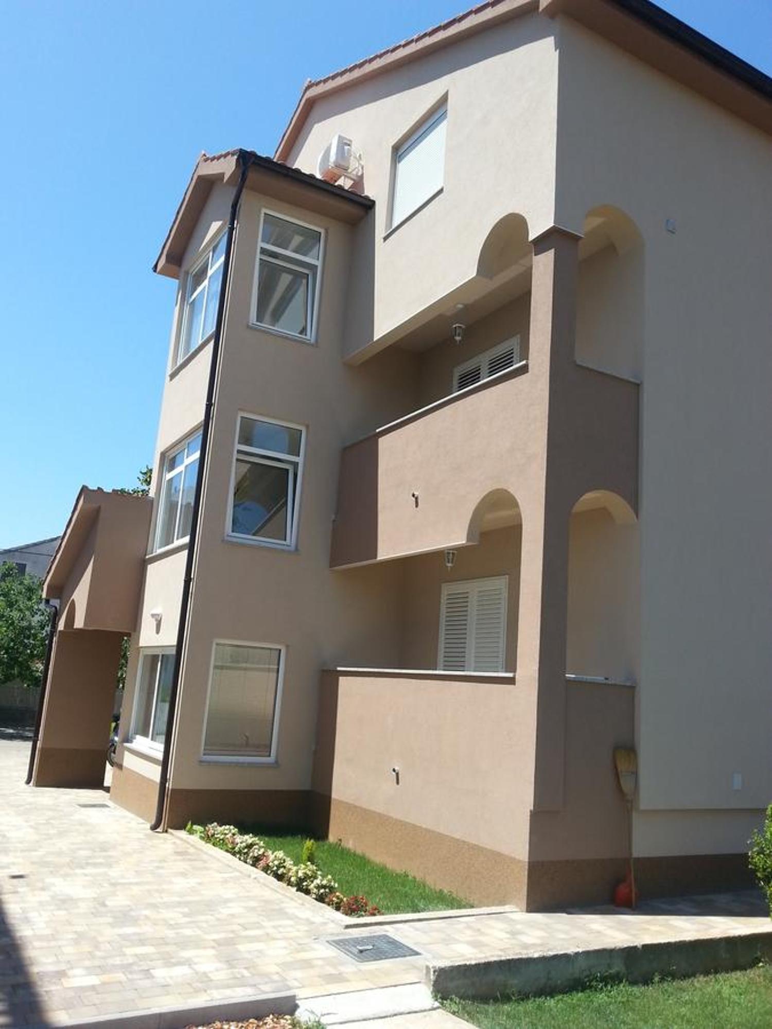 Apartment Roncevic